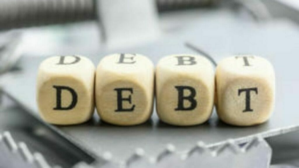 4 steps to get out of a debt trap